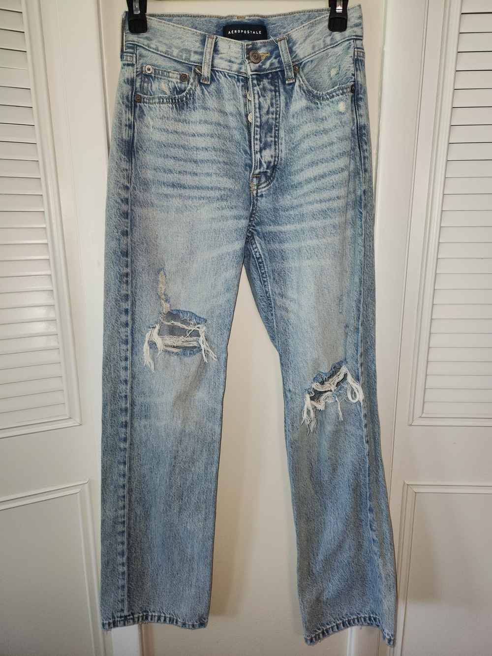 Aeropostale Light Blue Distressed Straight-Leg Jeans